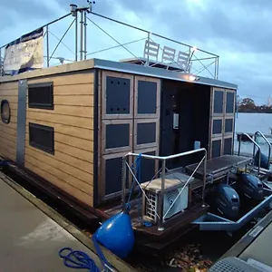 Houseboat Water King Plywajacy Dom Na Wodzie, 7 Os Apartament